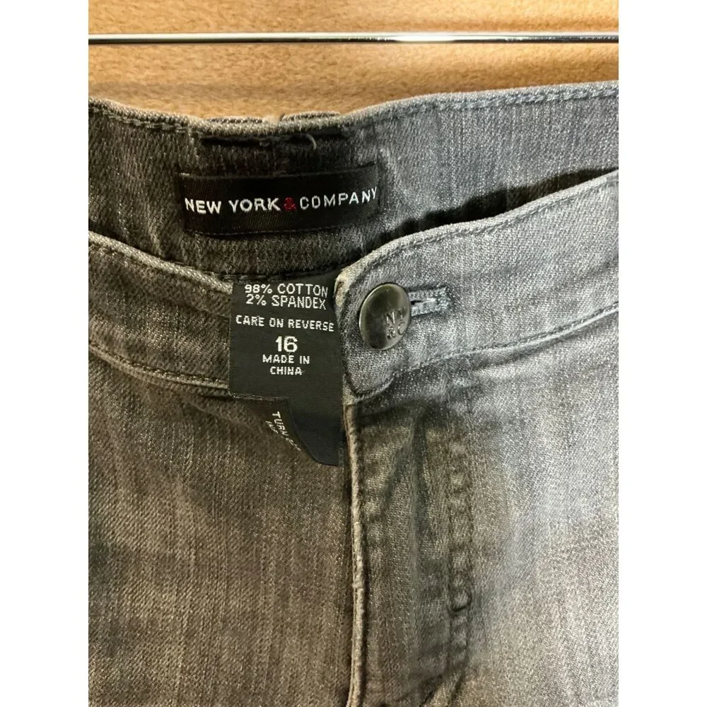 New York Company Gray‎ Wash Straight Leg Jeans Size 16 Cotton Spandex